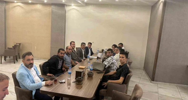 DEM’li belediyelerin işçi çıkarmasına tepki
