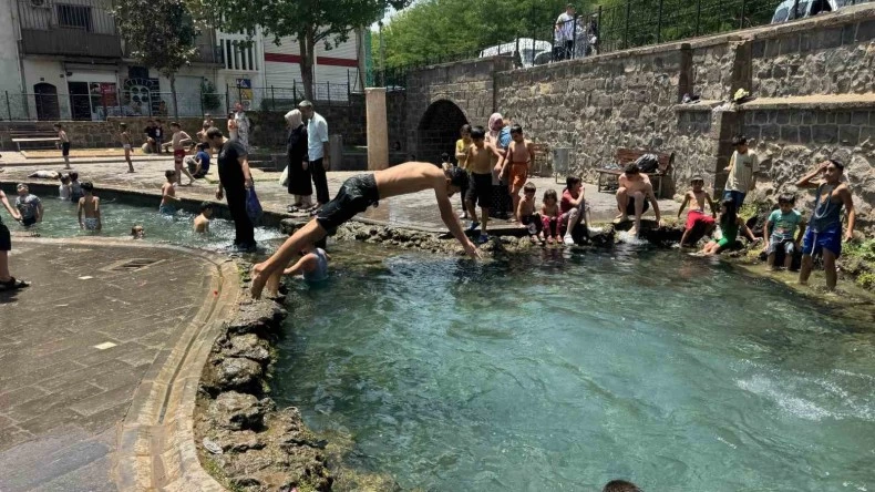Diyarbakır’da termometre 43 dereceyi gösterdi