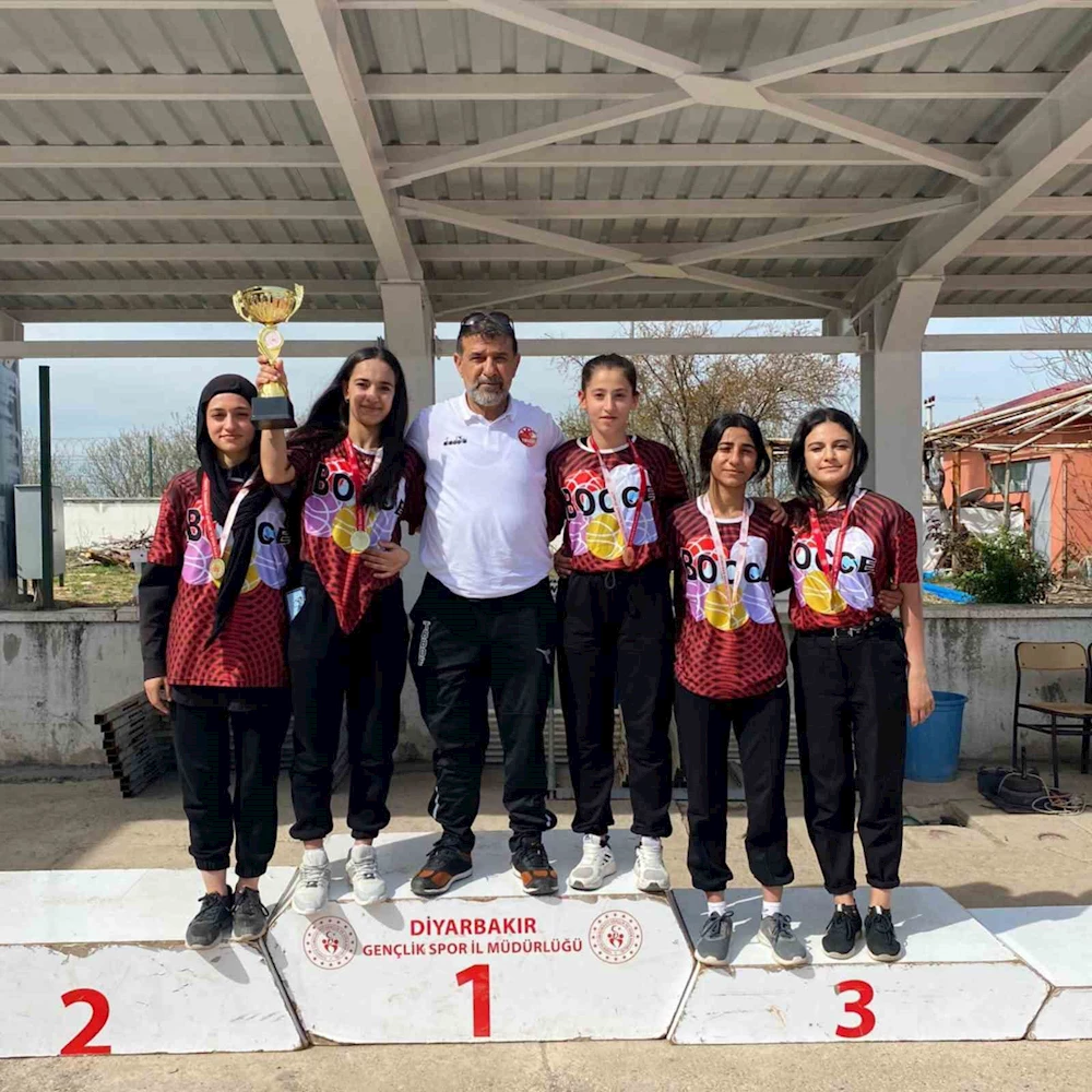 Koşuyolu Lisesi Bocce’de çifte şampiyonluk elde etti