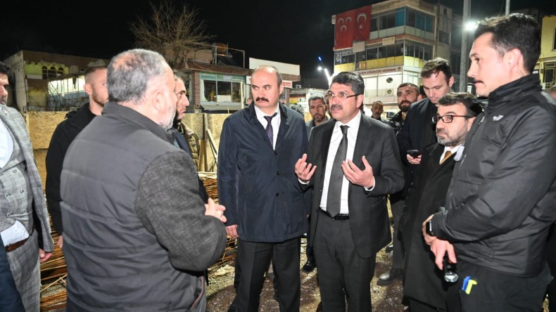 Nasıroğlu, inşaatı devam eden Sason Merkez Camisi’ne 1 milyon lira bağışladı