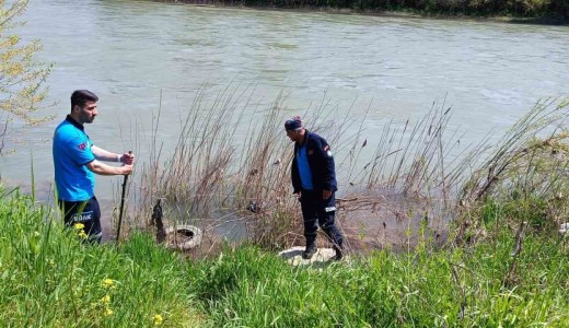 Dicle Nehri’nde sualtı görüntüleme cihazı ile ceset arandı