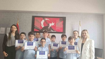 GKV Ortaokulu Zeka Oyunları Şampiyonasında Türkiye finallerinde