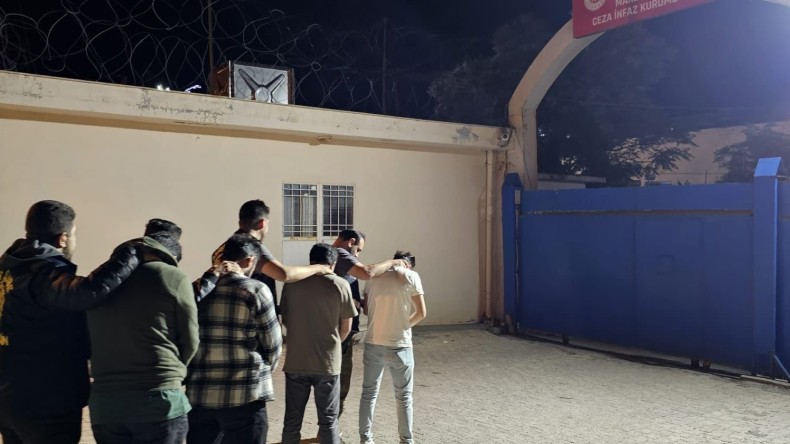 Mardin’de 3 kişinin yaralandığı silahlı kavgaya ilişkin 4 şahıs tutuklandı