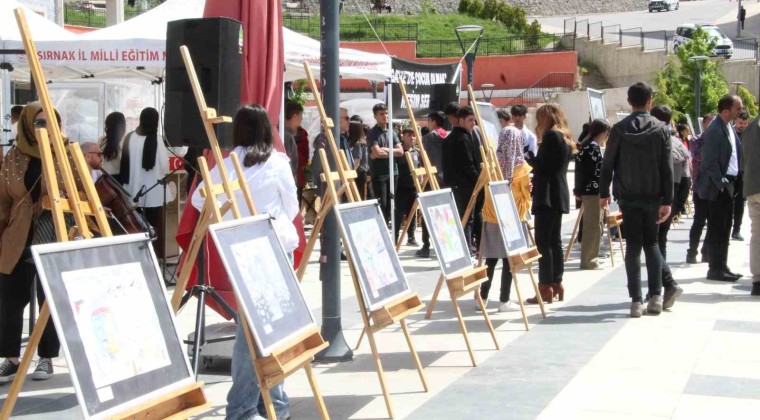 Şırnak’ta Gazze’deki katliamı anlatan resim sergisi açıldı