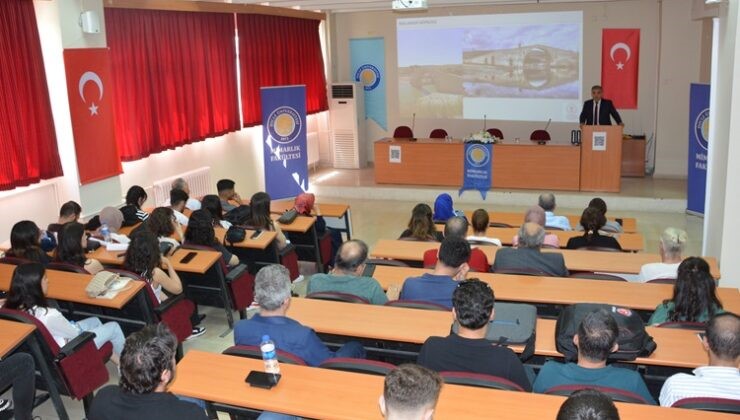 Üniversite şehir buluşmalarında ’Dünden bugüne Diyarbakır turizmi’ konuşuldu